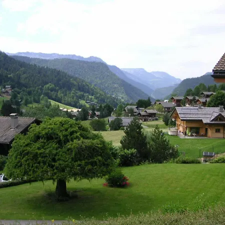 Rez De Calme Avec Terrasse - 2 Chambres, Proche Pistes à - Fr-1-437-10 La Clusaz